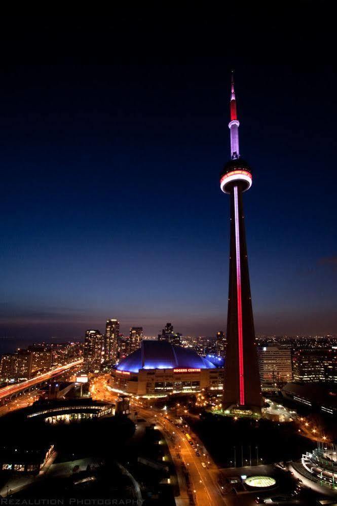 Napa Furnished Suites At Cn Tower & Maple Leaf Square Toronto Exterior photo